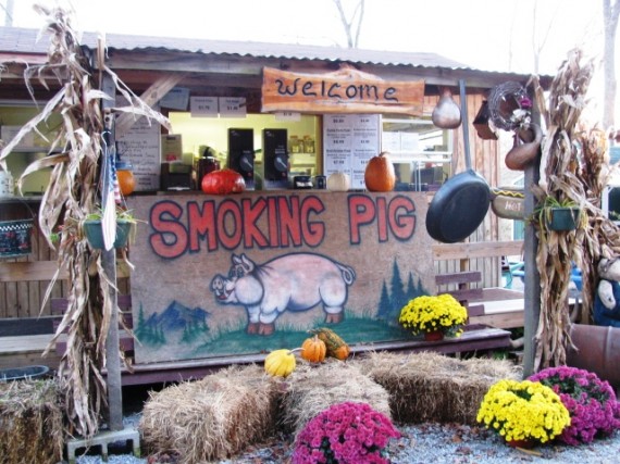 "Smokin' Pig BBQ" at the Wears Valley Farm. Best restaurant in town? As far as we know...