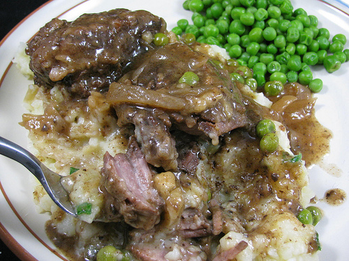 Slow Cooker German Short Ribs