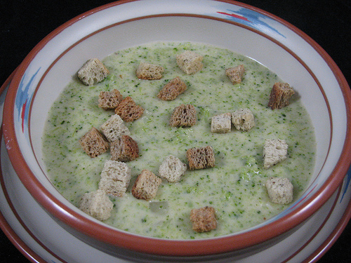 Easy cheesy tasty broccoli cheese soup